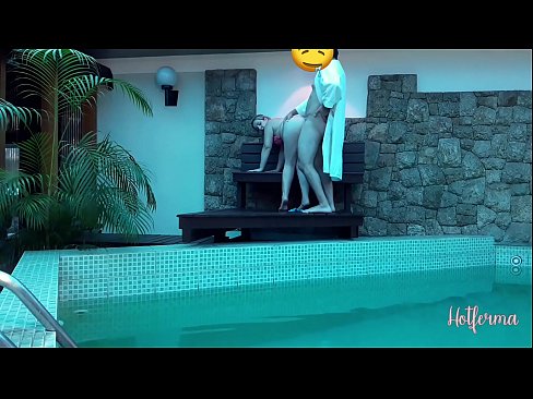 ❤️ Boss jistieden maid għall-pool, iżda ma setgħetx tirreżisti sħun ❌ Sess ta' kwalità lilna mt.super-vip.top ❌❤